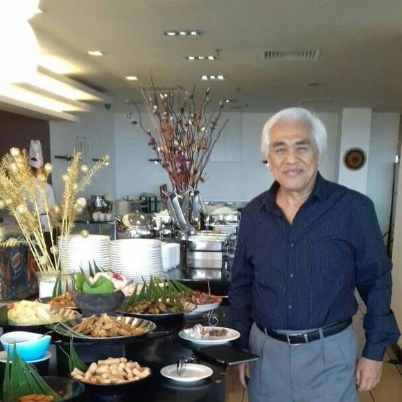 Poshmark profile picture for @rahim
